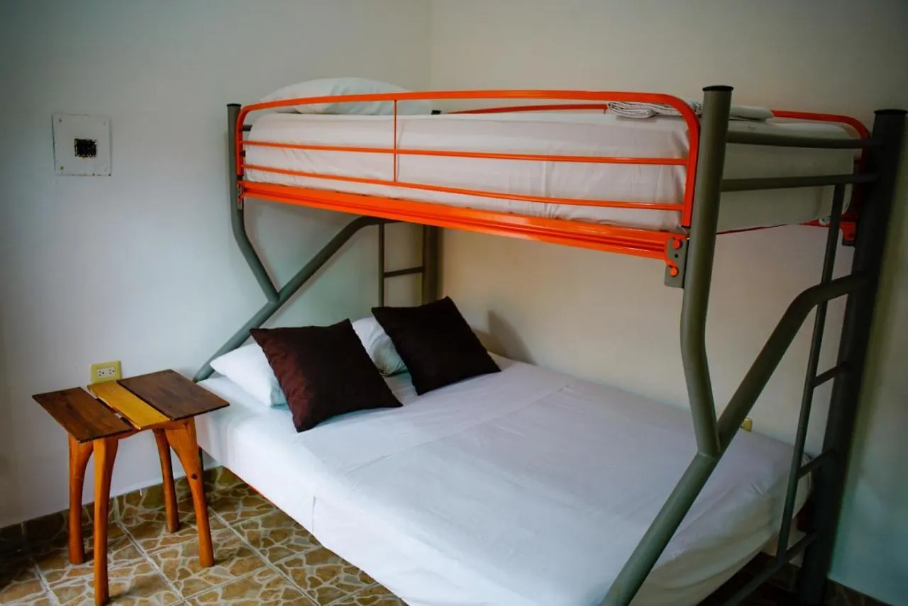 Weary Traveler Hostel Tulum